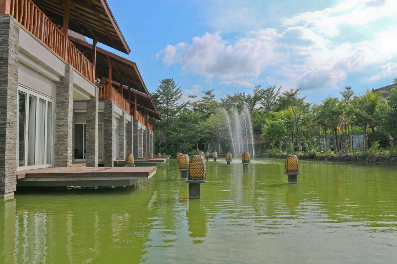 Grand Mega Resort & Spa Cepu Bagian luar foto