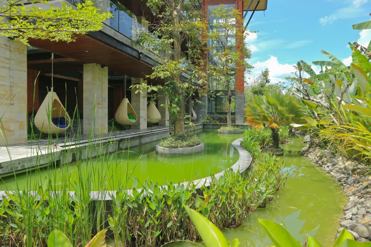 Grand Mega Resort & Spa Cepu Bagian luar foto